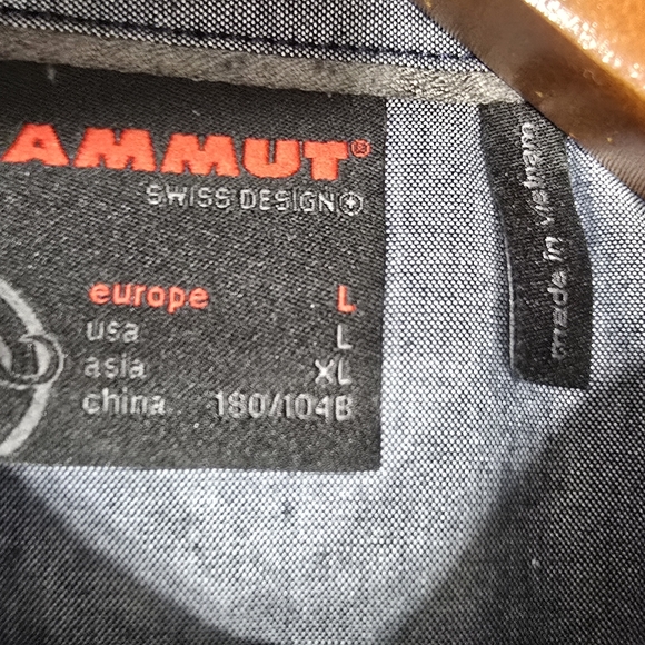 Mammut Lenni Short-Sleeved Gray Button-up Men's Shirt Size Large - Picture 10 of 10